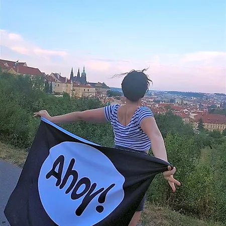 מלון Ahoy! 4*